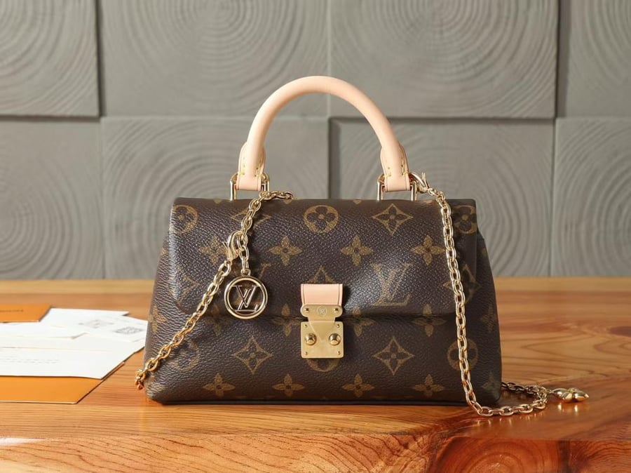 LV Nano Madeleine