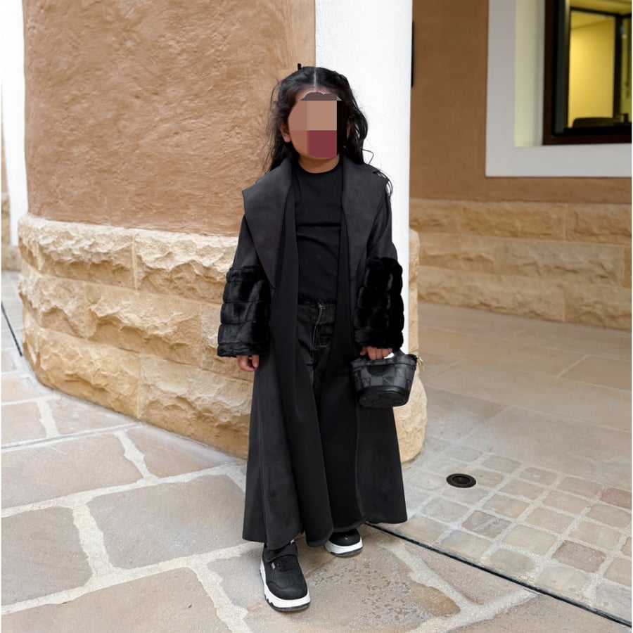 عباية فاخرة للأطفال