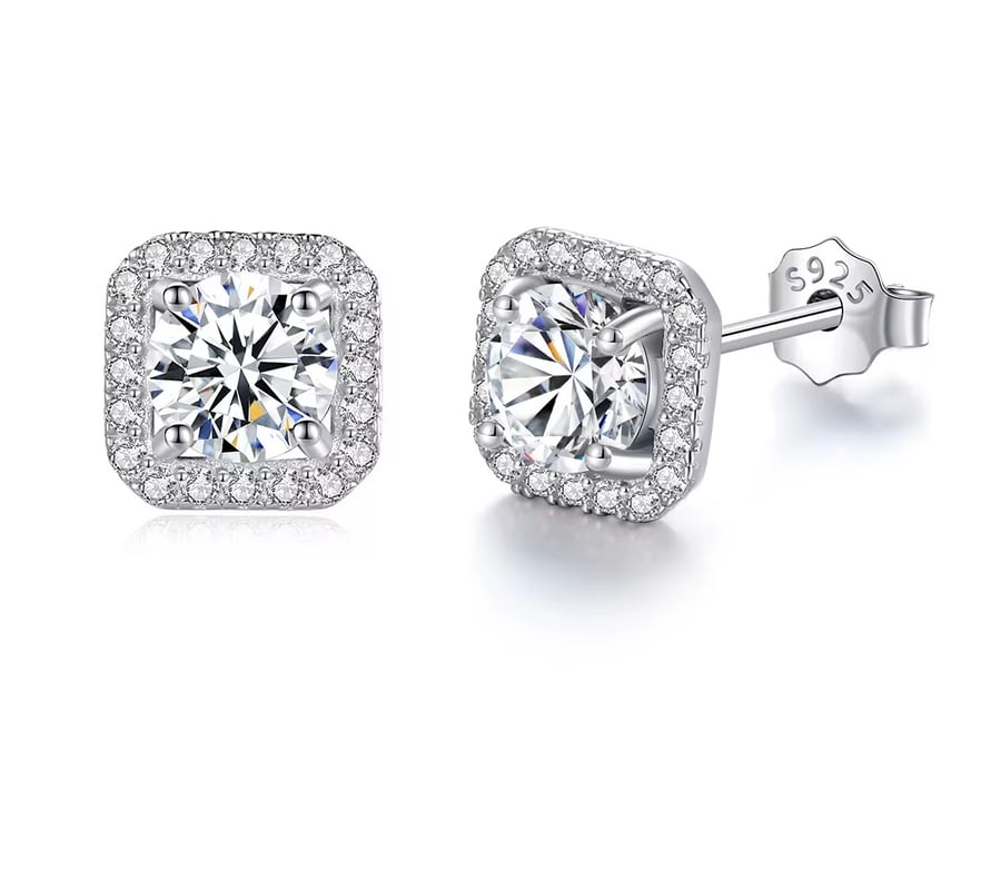 Sterling silver ring 925 with Moissanite stone