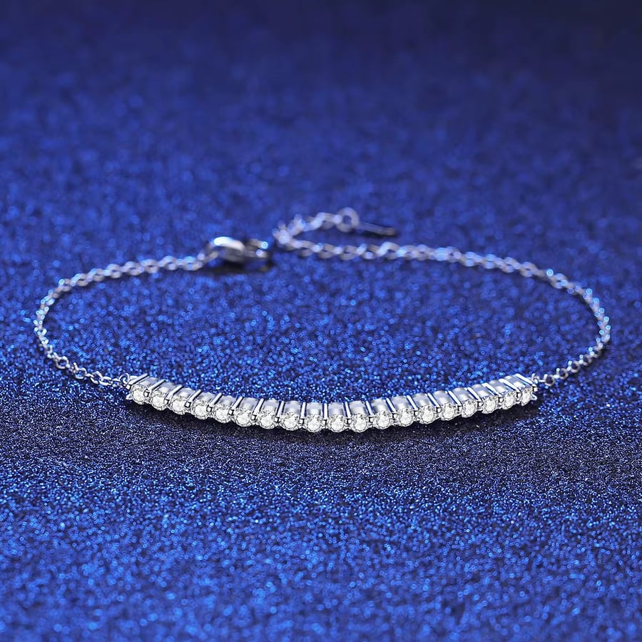 Sterling silver 925 bracelet with Moissanite stone