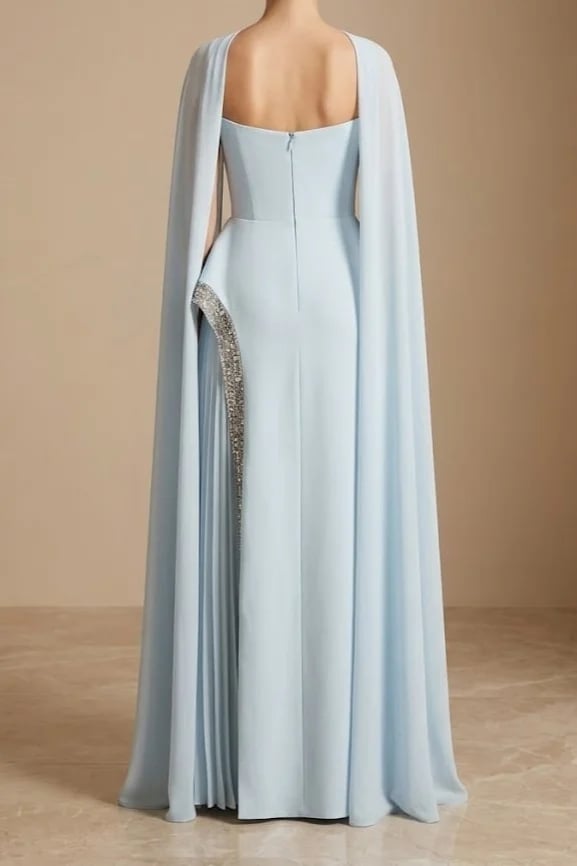 فستان سهرة سماوي فاخر مع كيب وتطريز كريستال