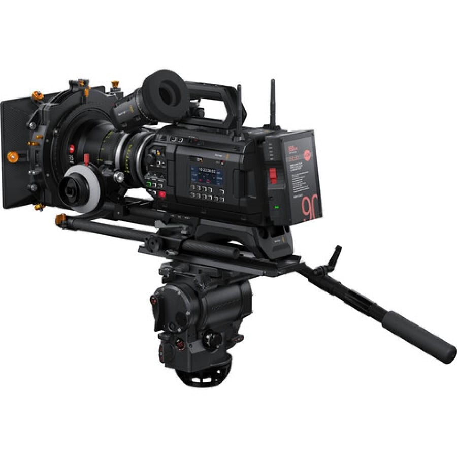 Blackmagic URSA Cine 12K + EVF