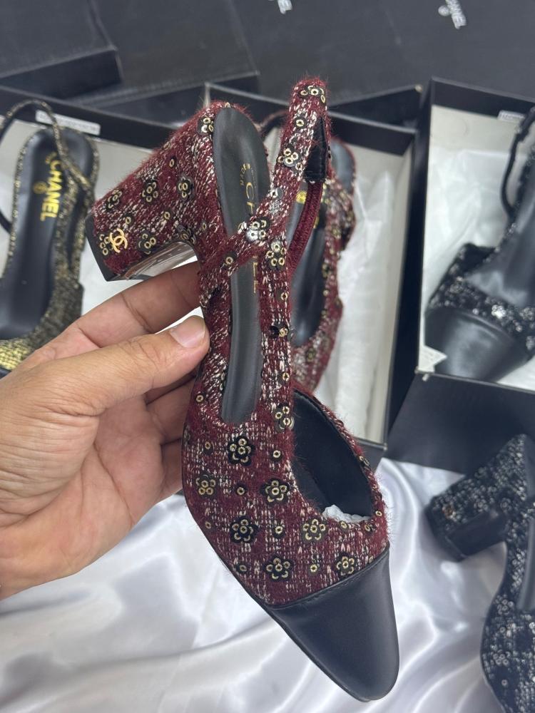 كعب شانيل 3 الوان