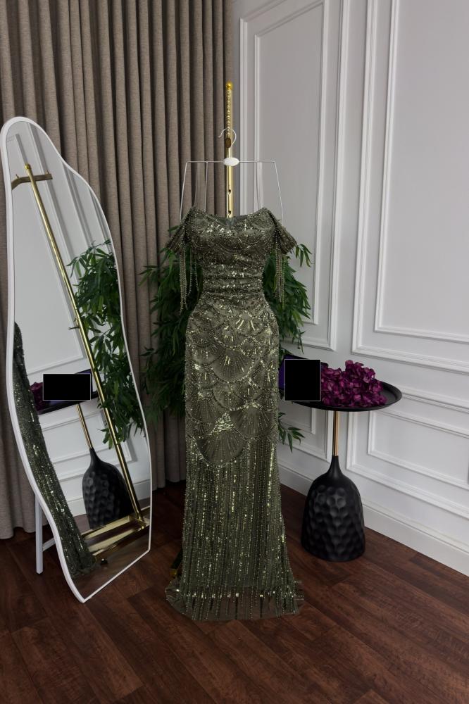 Evening dress olive raw fabric velvet embroidery bead