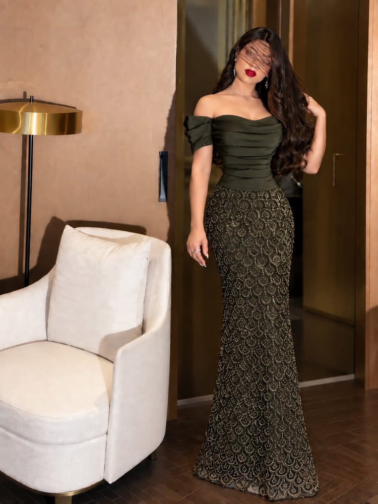 فستان سهرة زيتي فاخر