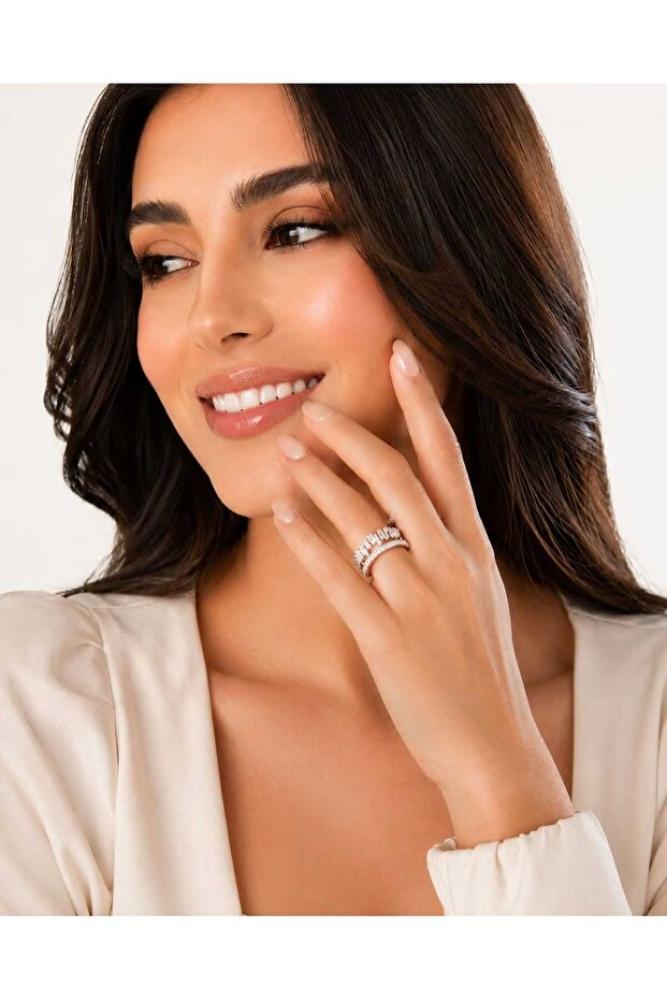 طقم خواتم نسائية 5 قطع فضي مرصع بالزركون قابل للتعديل – تصميم فاخر عصري للمناسبات والإطلالة اليومية