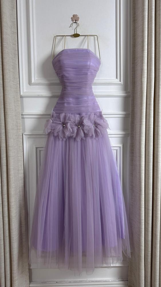 Salma's dress