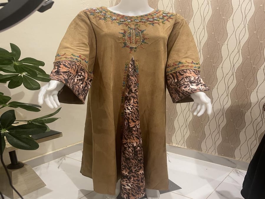 Rania Jalabiya (Suede)
