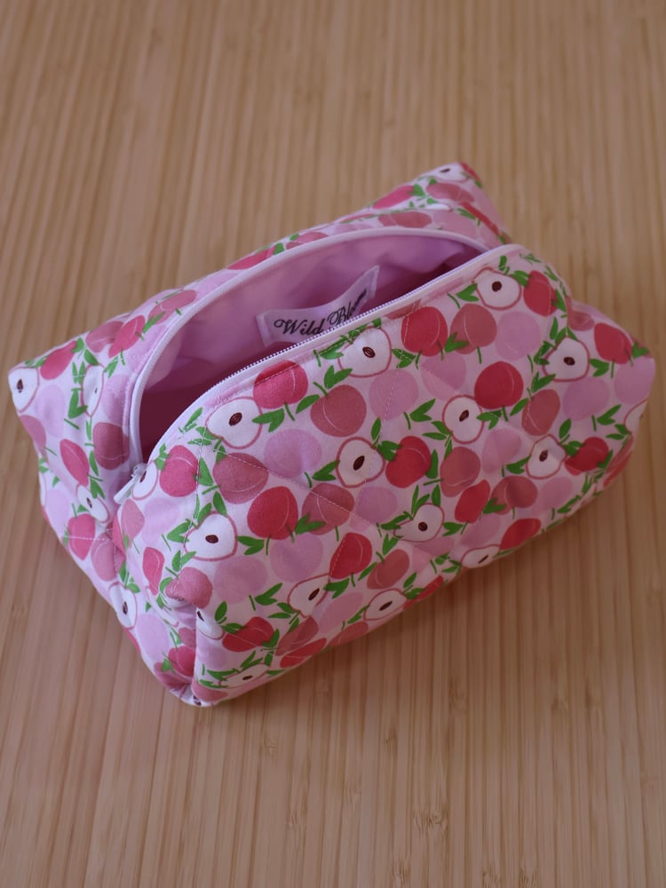PINK APPLE