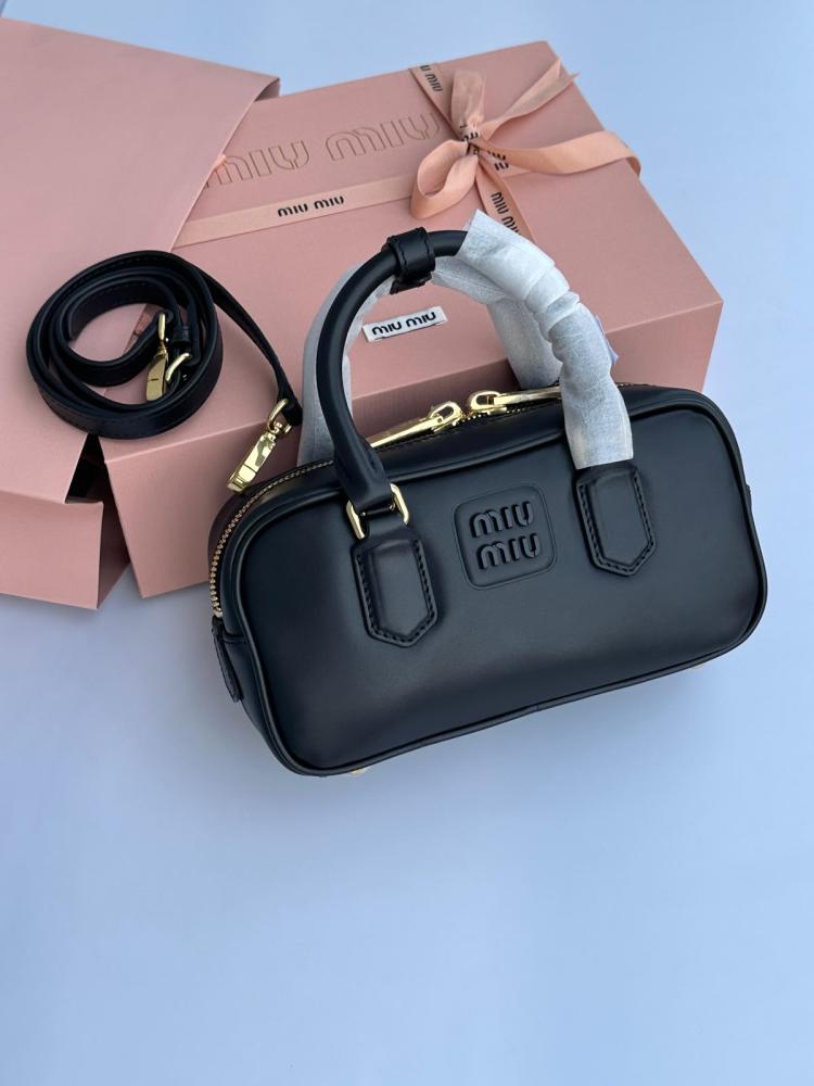 حقيبةMIUMIU