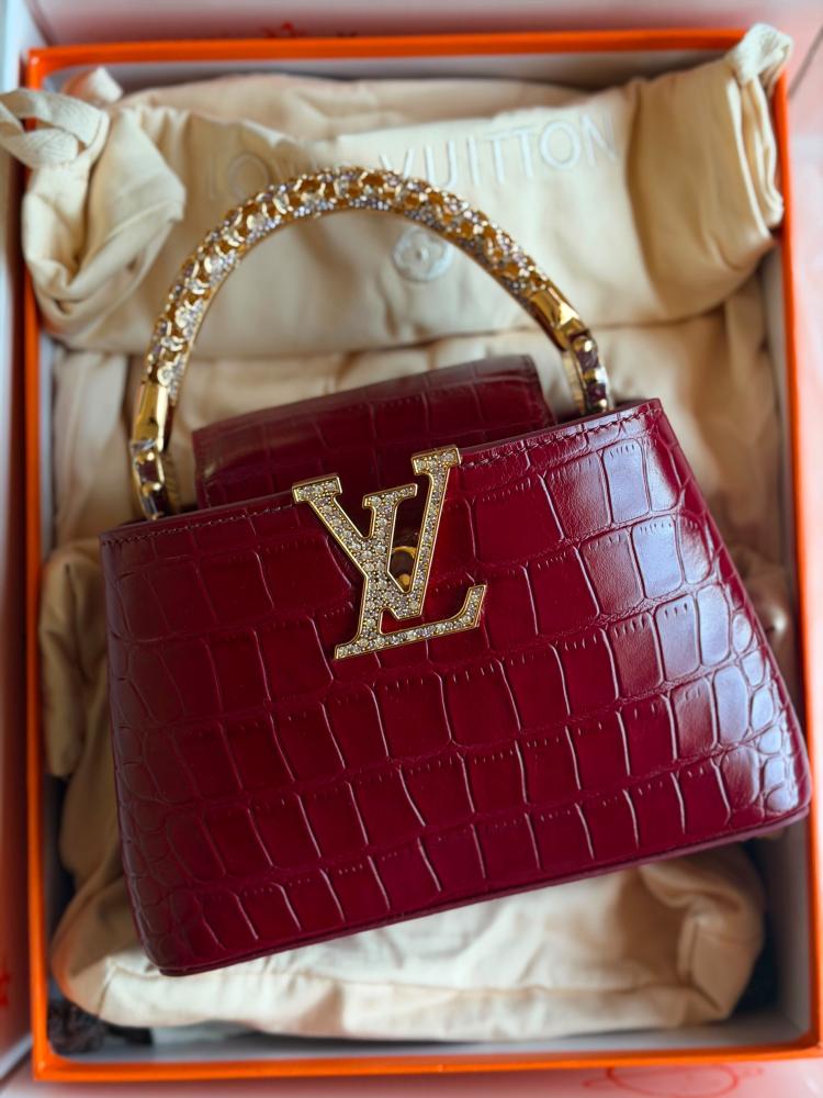 شنطة LV 21cm.