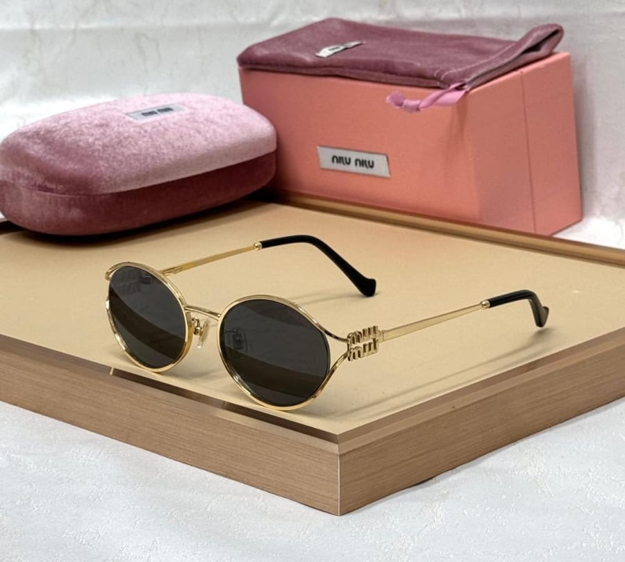 نظارت شمسية MIU MIU