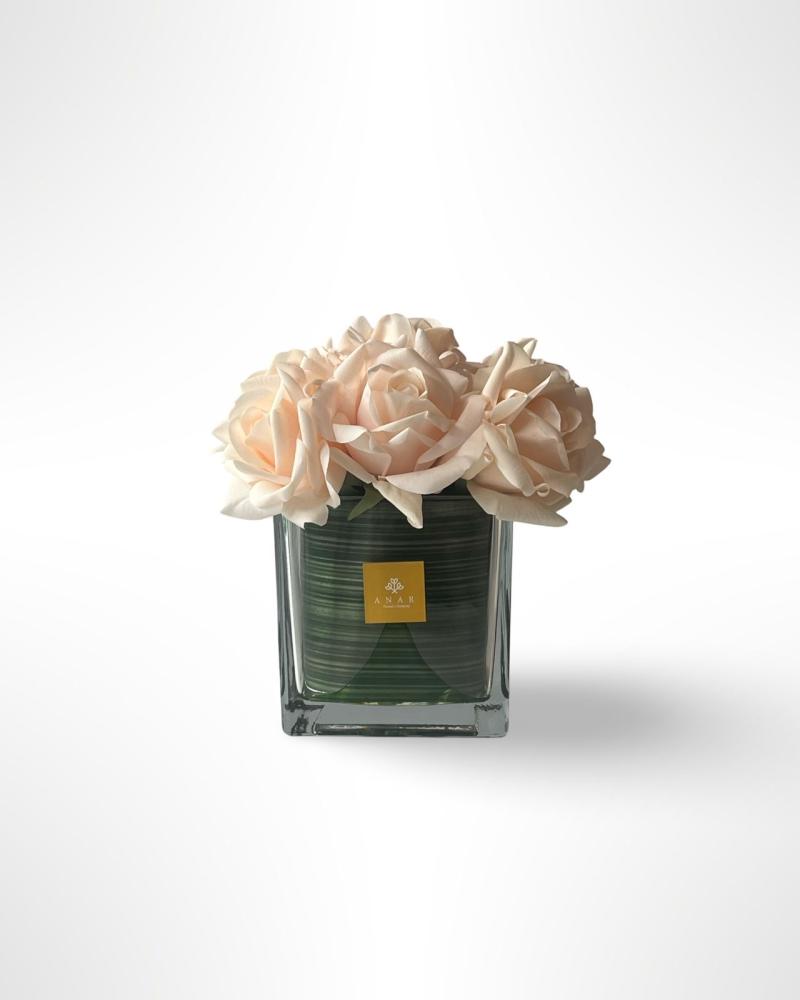 Hotel vase. “beige”