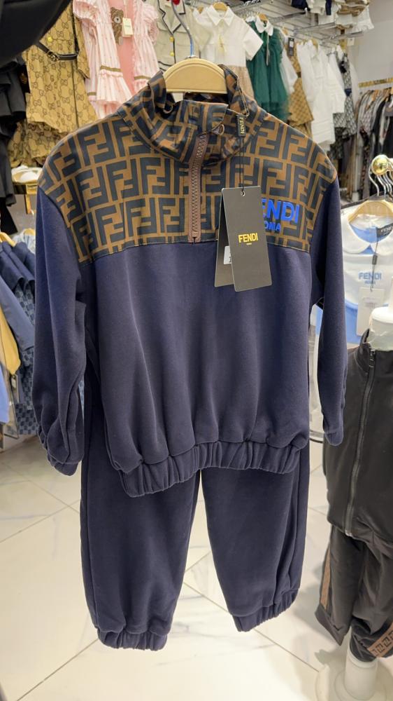 طقم فندي