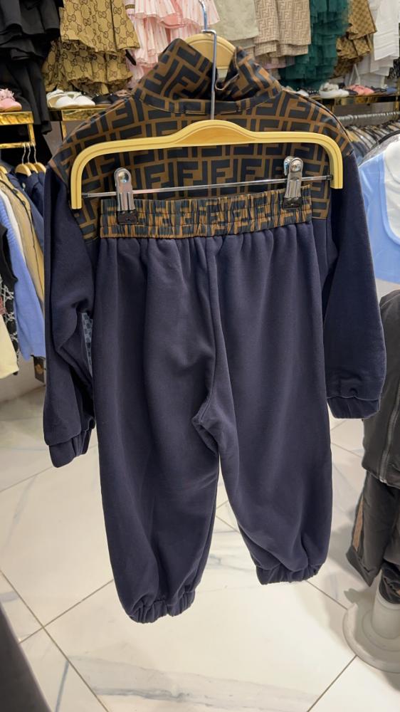 طقم فندي