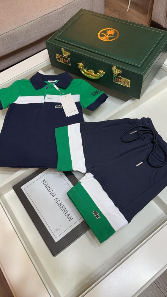 Lacoste set shorts + T-shirt