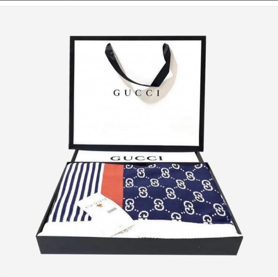Gucci blanket without box
