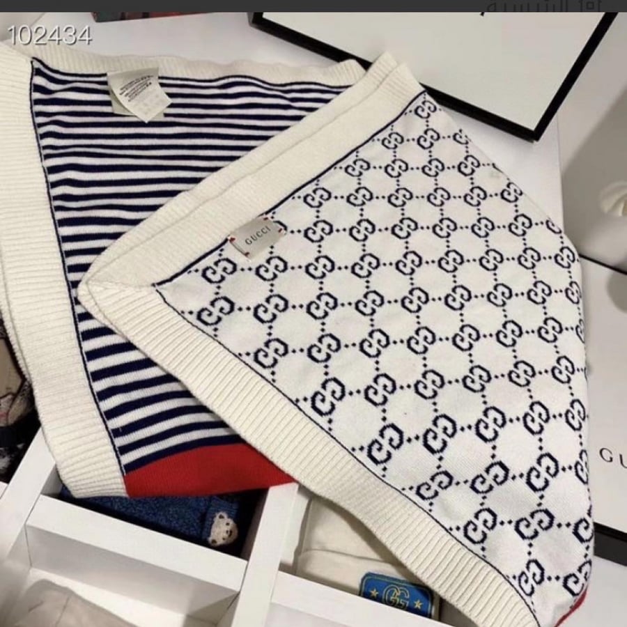 Gucci blanket without box