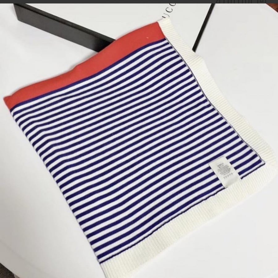 Gucci blanket without box