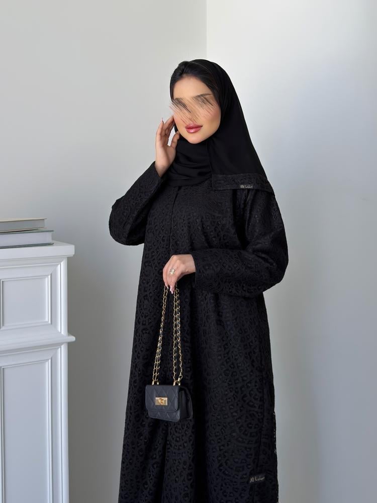 عباية لارا