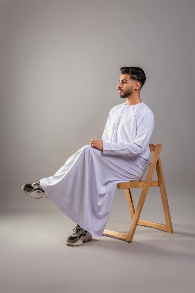 ثوب إماراتي