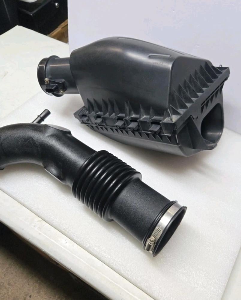 انتيك بوليسي فكتوريا - 05-11 Ford Crown Victoria P71 Air Intake Box Tube OEM Police Interceptor CVPI