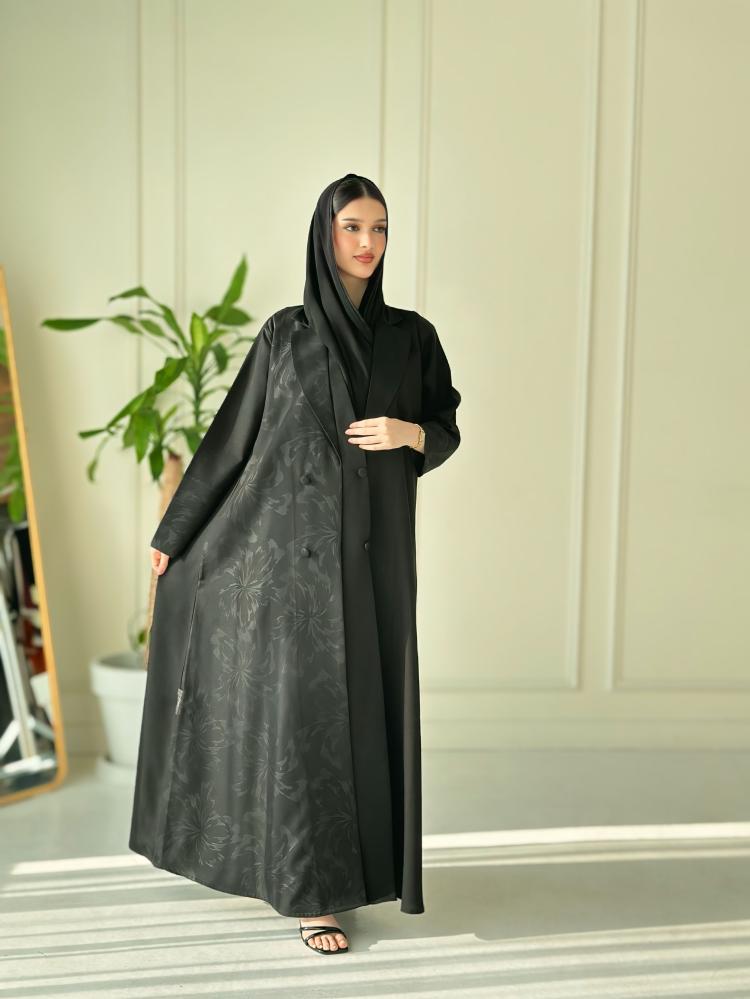 بلايزر أسود قصة نص كلوش