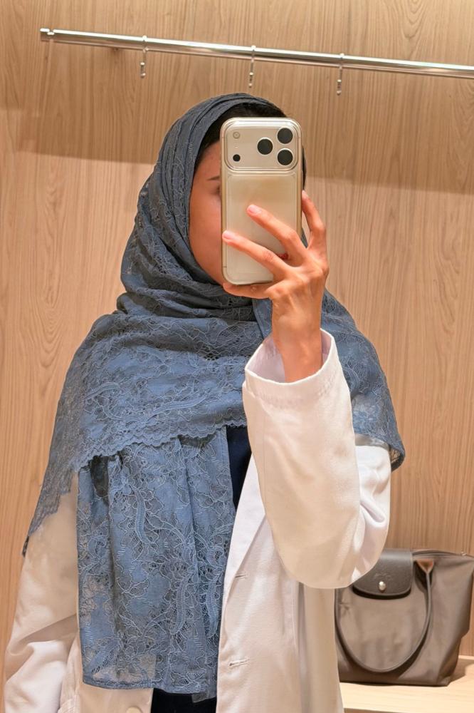 دانتيل ازرق فاتح