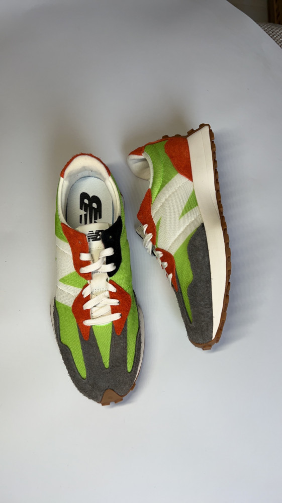 New Balance 327 Size 43