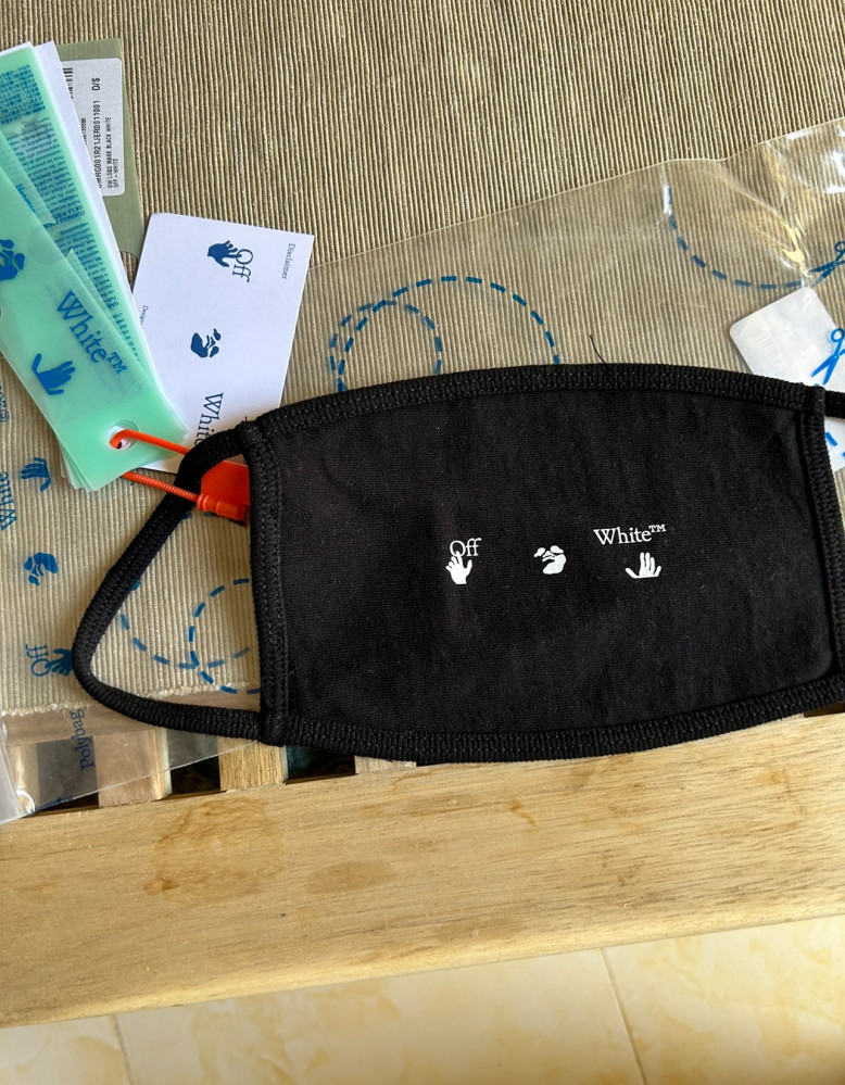 Off-white mask