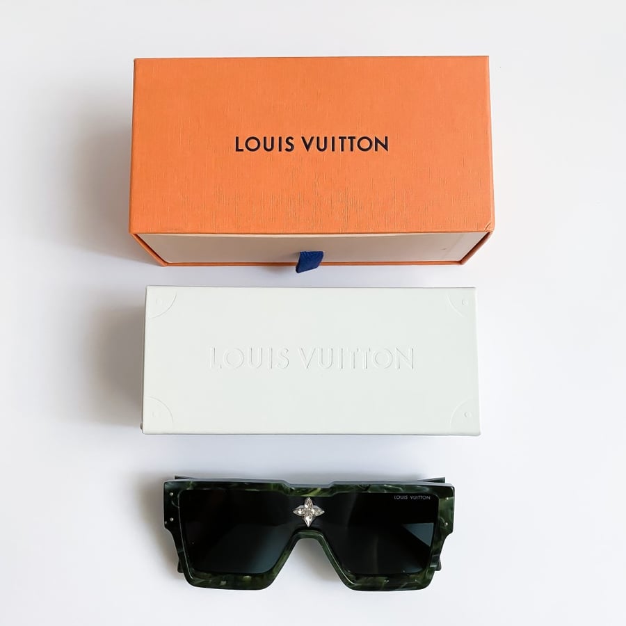 Louis Vuitton cyclone green marble sunglasses