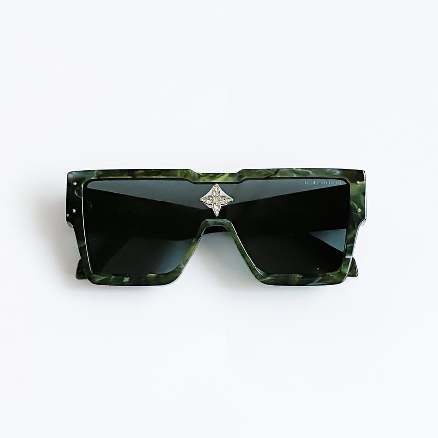 Louis Vuitton cyclone green marble sunglasses