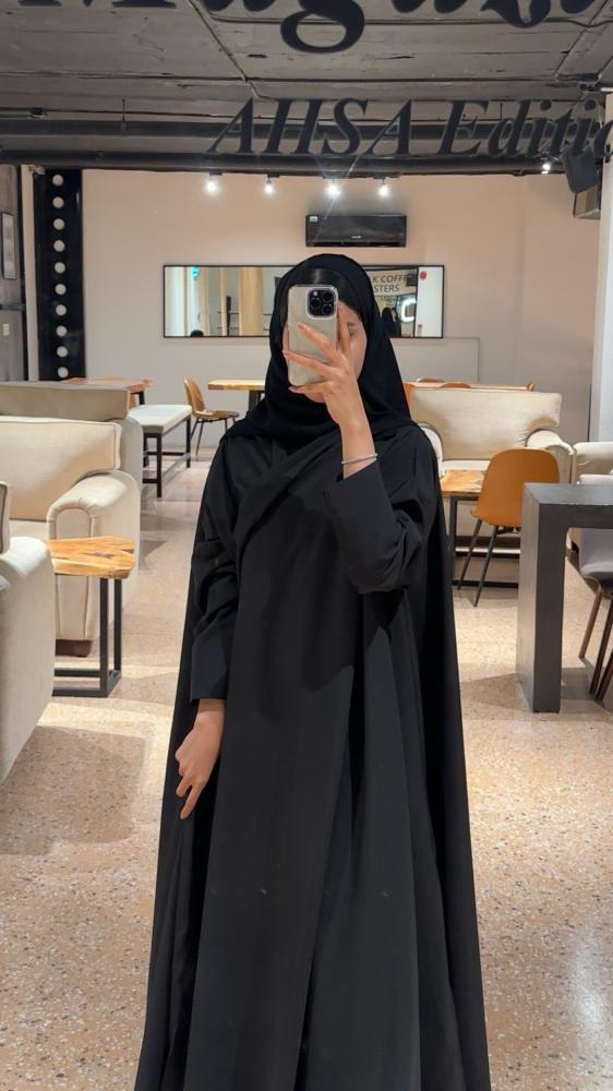 عباية رانيا