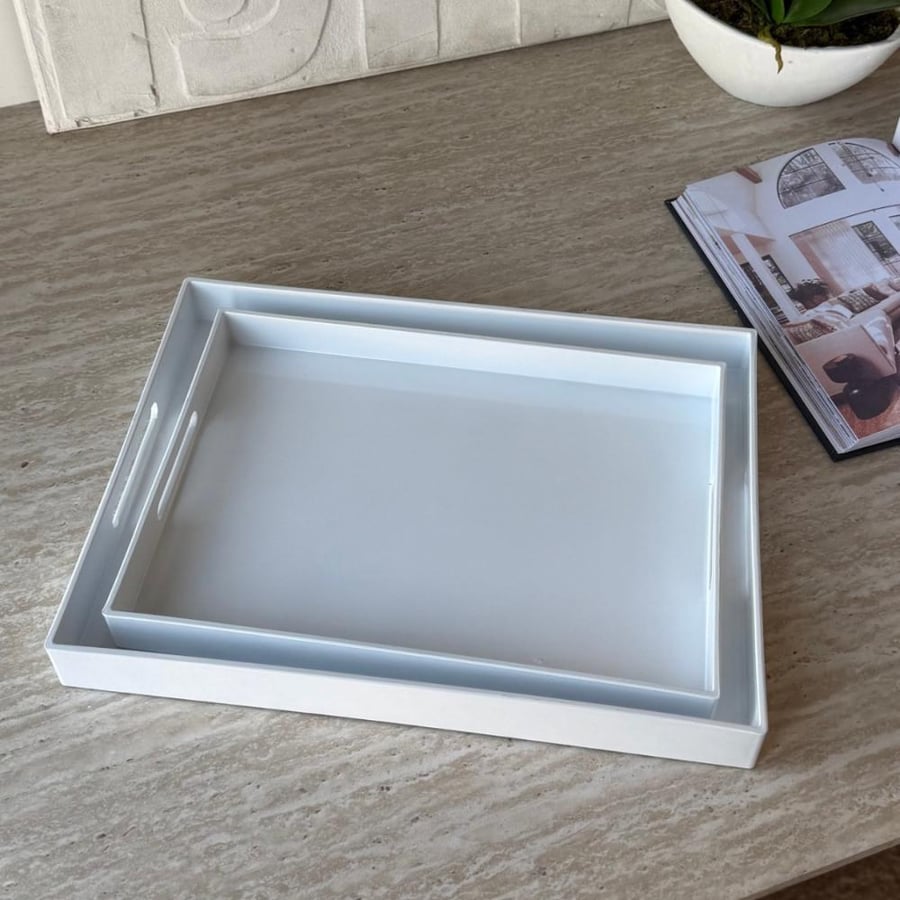 Serving tray