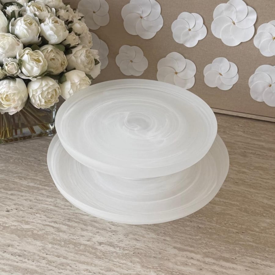 Serving glass plate
