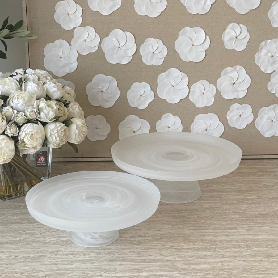 Serving glass plate