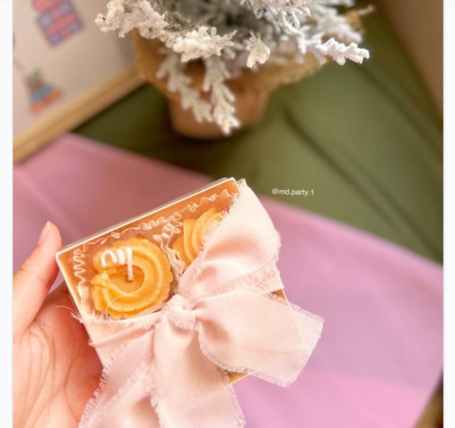 Butter biscuit shaped candles