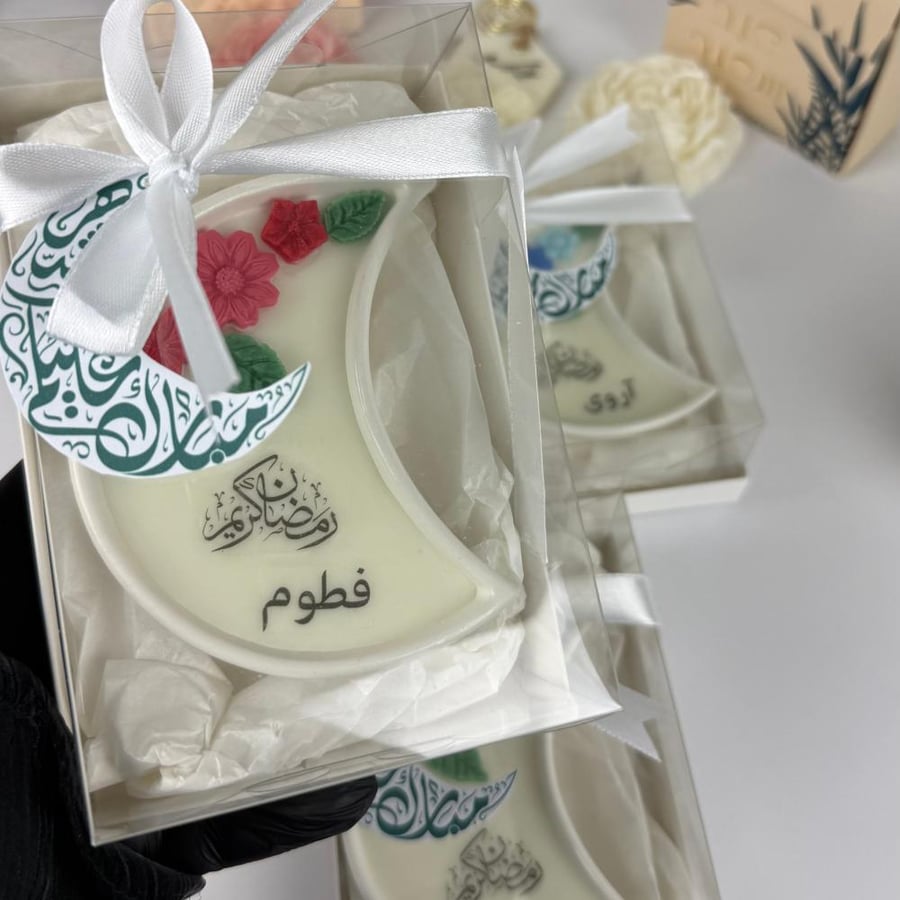 شمعة الهلال صغير