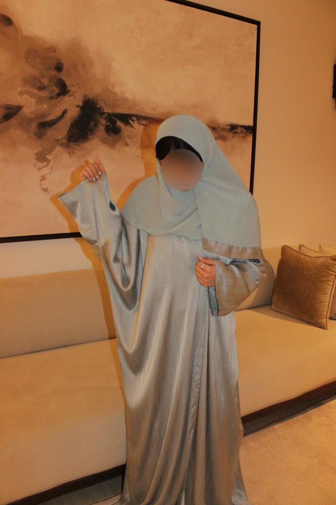 Sky blue quarter-bisht abaya in silk