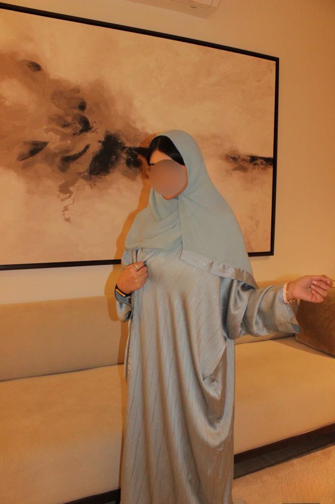 Sky blue quarter-bisht abaya in silk