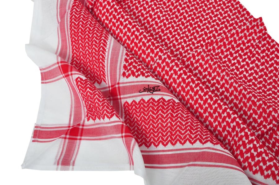 عرض اليوم الوطني : شماغ مونت بلانك شبابي + شماغ كارتير كلاسيك + شماغ ملكي خاص