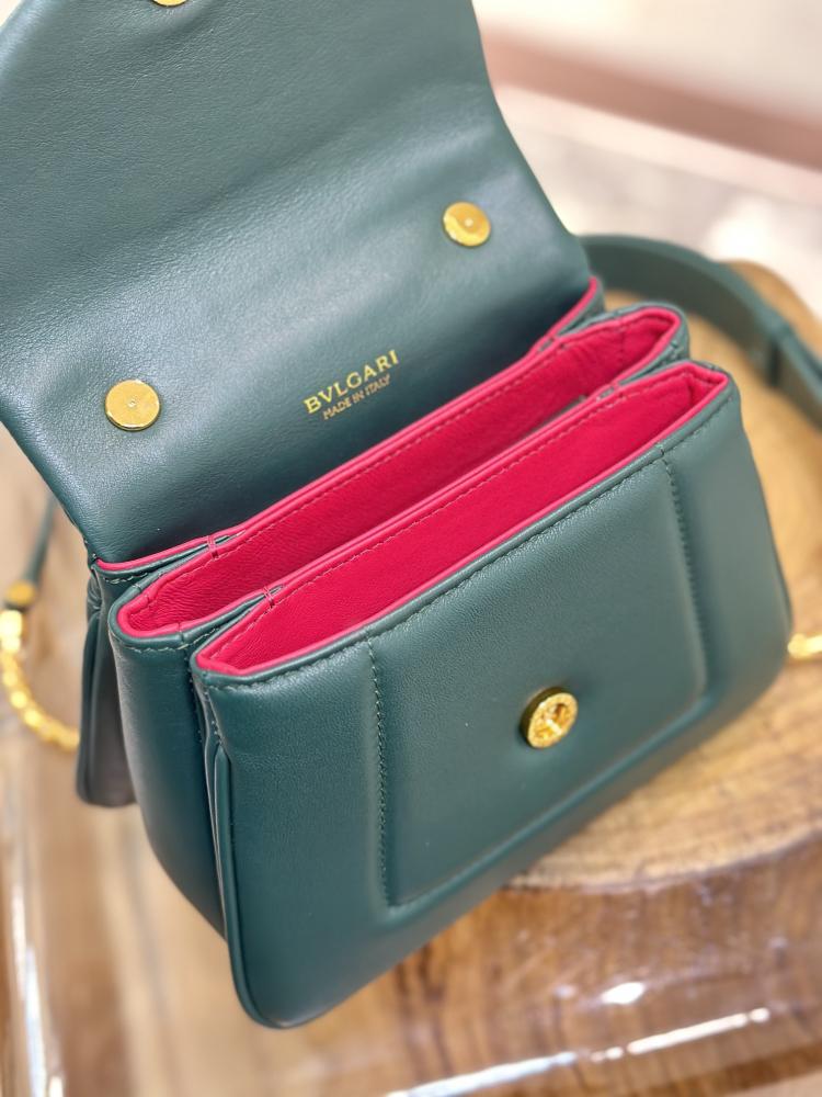 حقيبة SERPENTI REVERSE من بولغاري