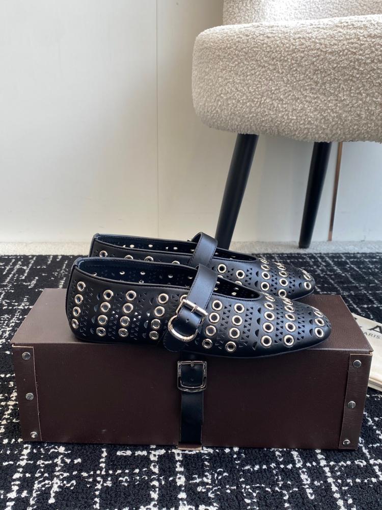 فلات Alaia 25ss