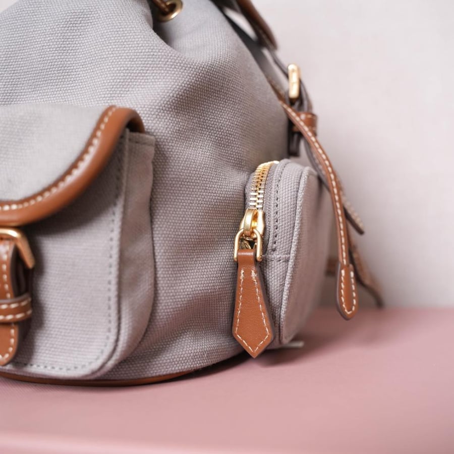 حقيبة backpack من ميوميو