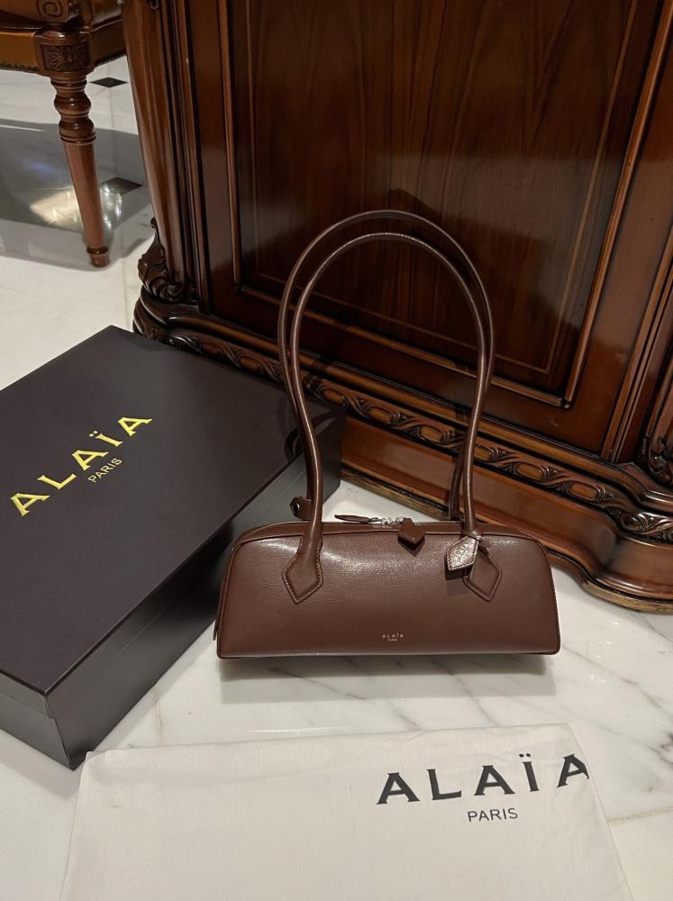 حقيبة كتف Le Teckel من Alaia