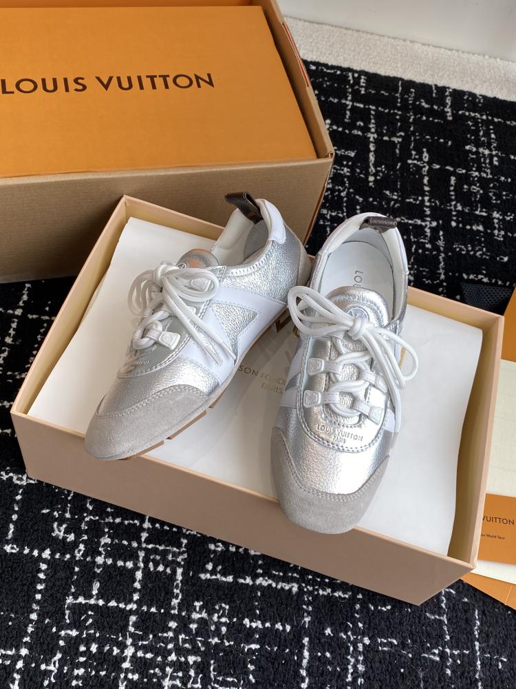 حذاء Sneakerina من لويس فيتون