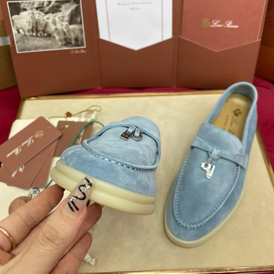 Summer charms walk shoes from Loro Piana