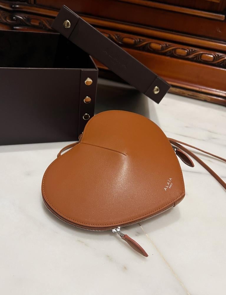 حقيبة Le Coeur من Alaia