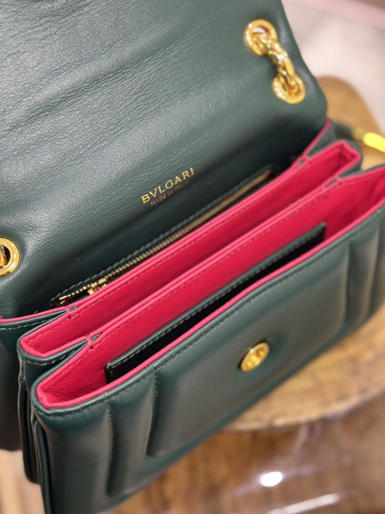 حقيبة SERPENTI REVERSE من بولغاري