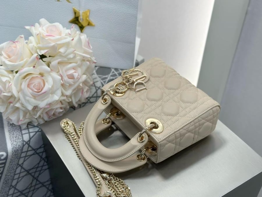 حقيبة Mini Lady Dior